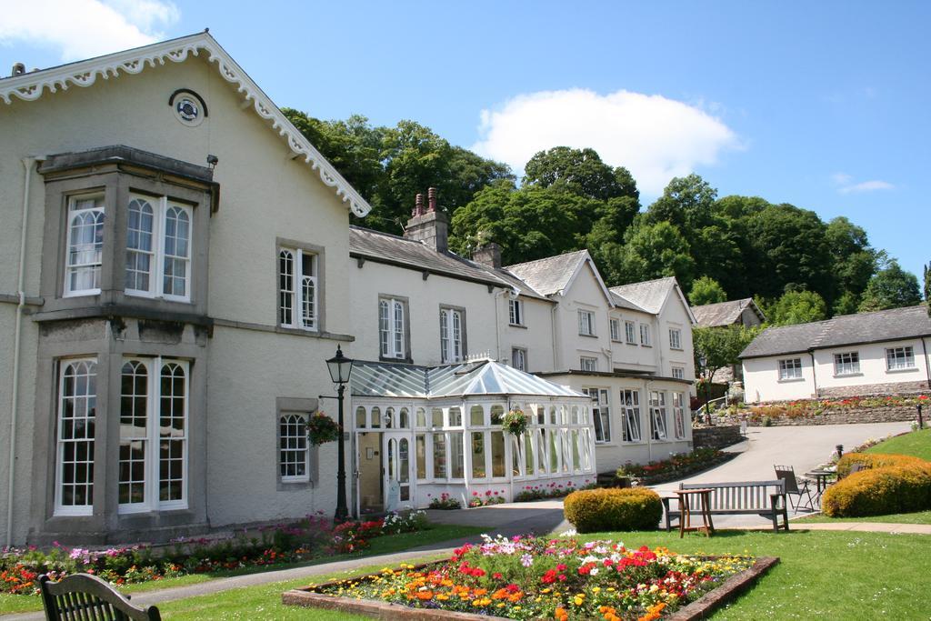 Lambert Manor Hotel Grange-over-Sands Екстериор снимка