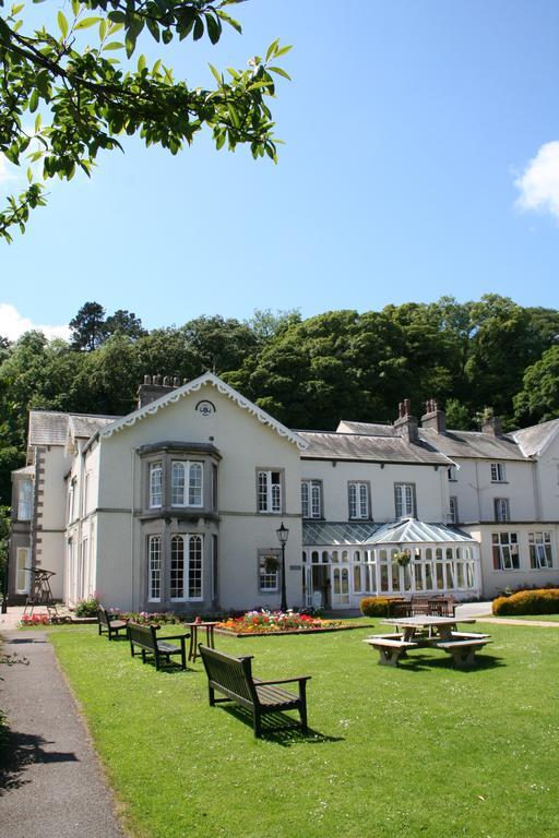 Lambert Manor Hotel Grange-over-Sands Екстериор снимка